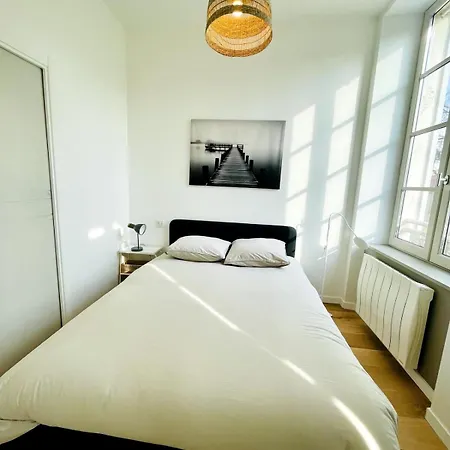 Le Saint-louis L Coeur De La Rochelle (Charente-Maritime)